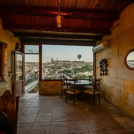 Vineyard Cave Hotel 2*