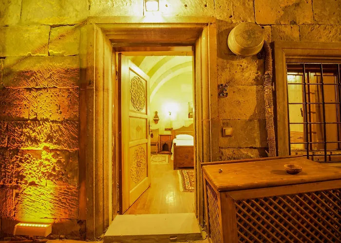 מלון Vineyard Cave 2*